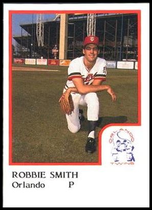 17 Robbie Smith